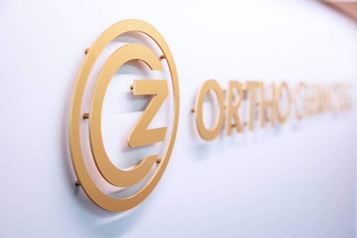 Empfangslogo von Ortho Cham Zug